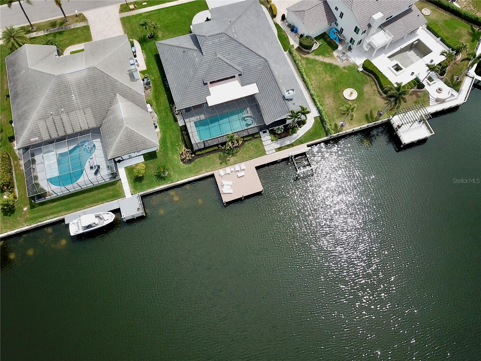 Listing photo id 76 for 5806 Cruiser Way