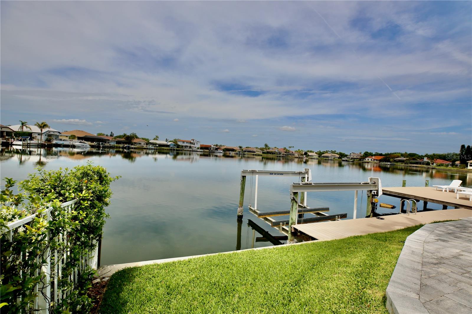 Listing photo id 83 for 5806 Cruiser Way