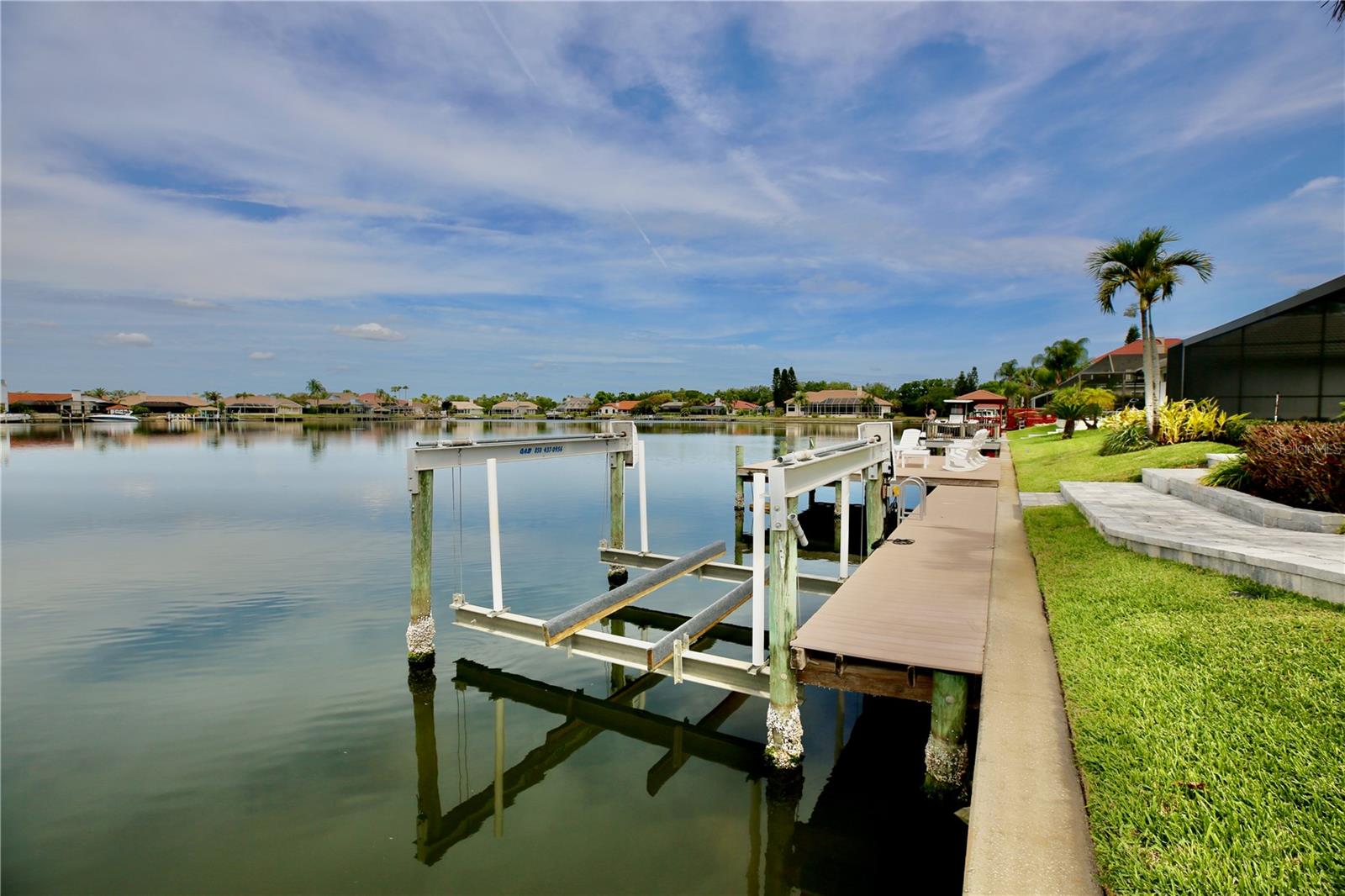 Listing photo id 85 for 5806 Cruiser Way