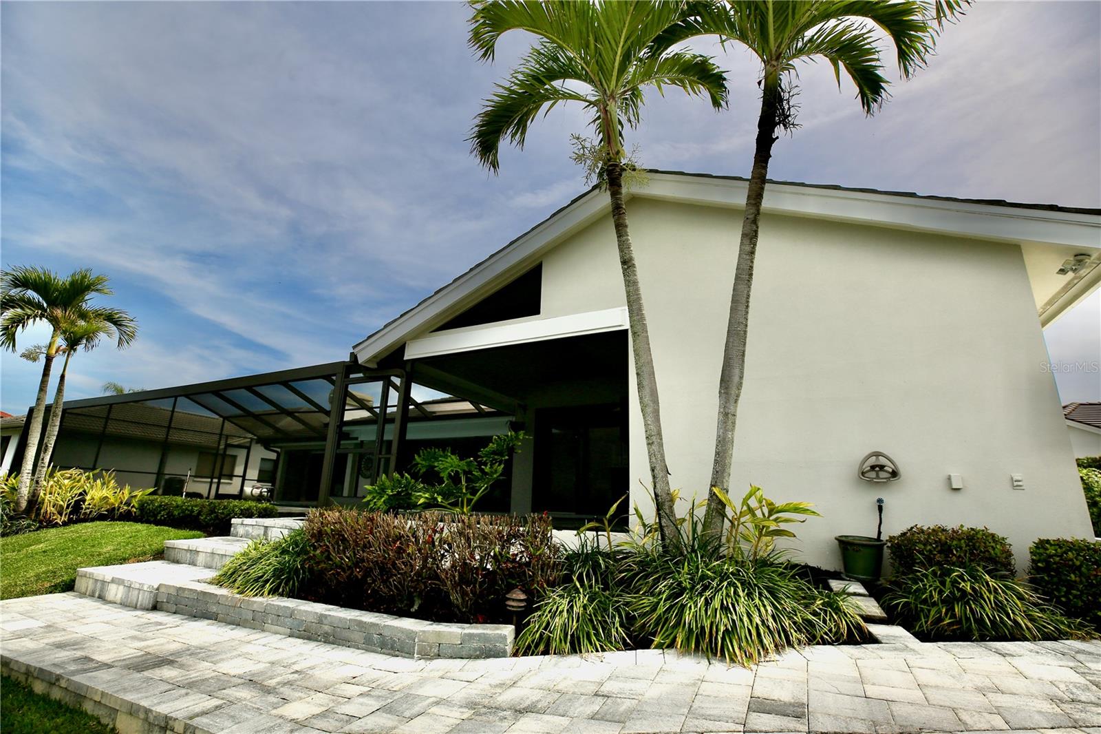 Listing photo id 86 for 5806 Cruiser Way