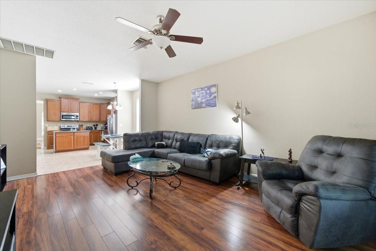 Image 10 of 49 For 11844 Colony Lakes Boulevard