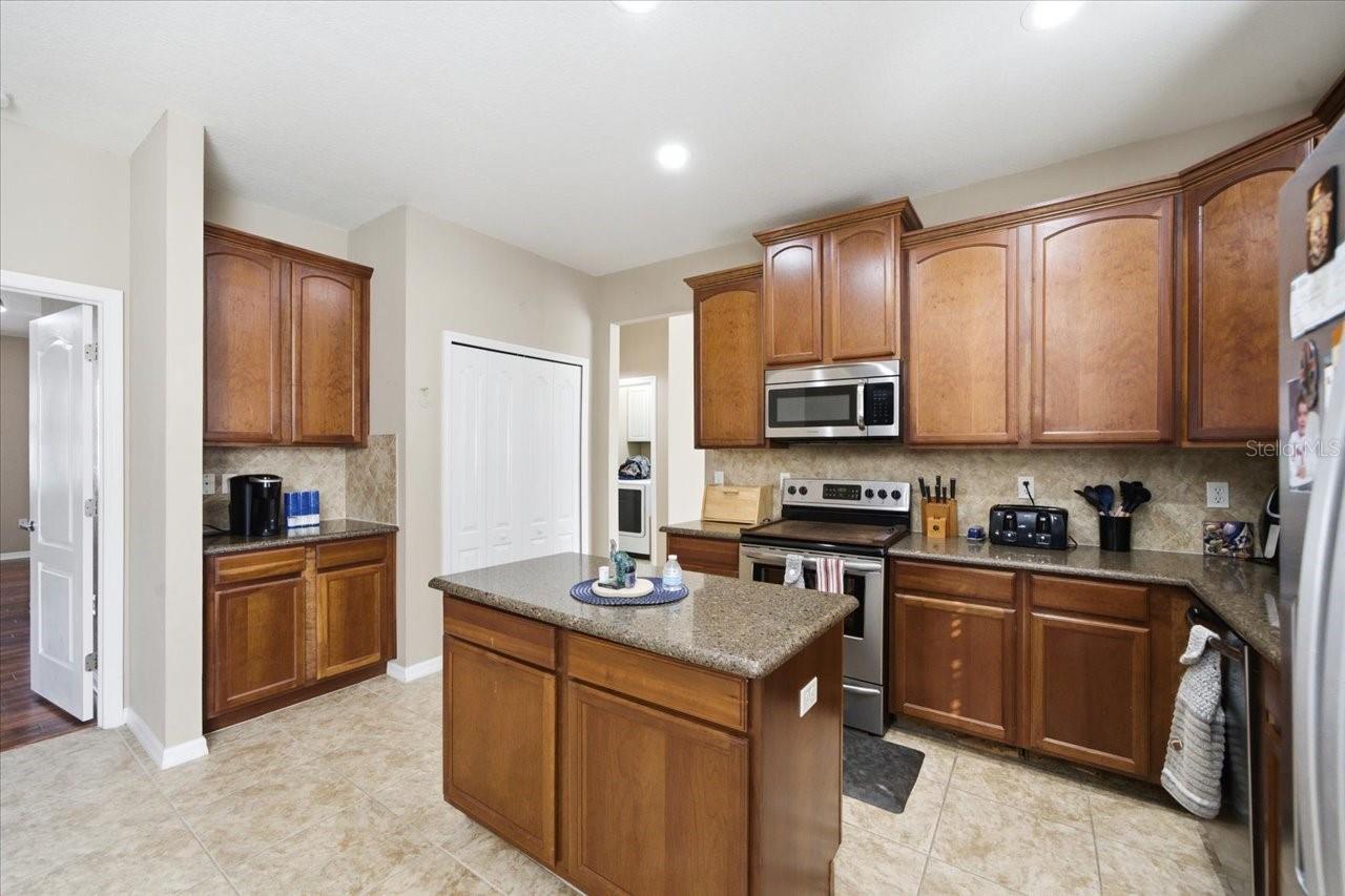 Image 16 of 49 For 11844 Colony Lakes Boulevard