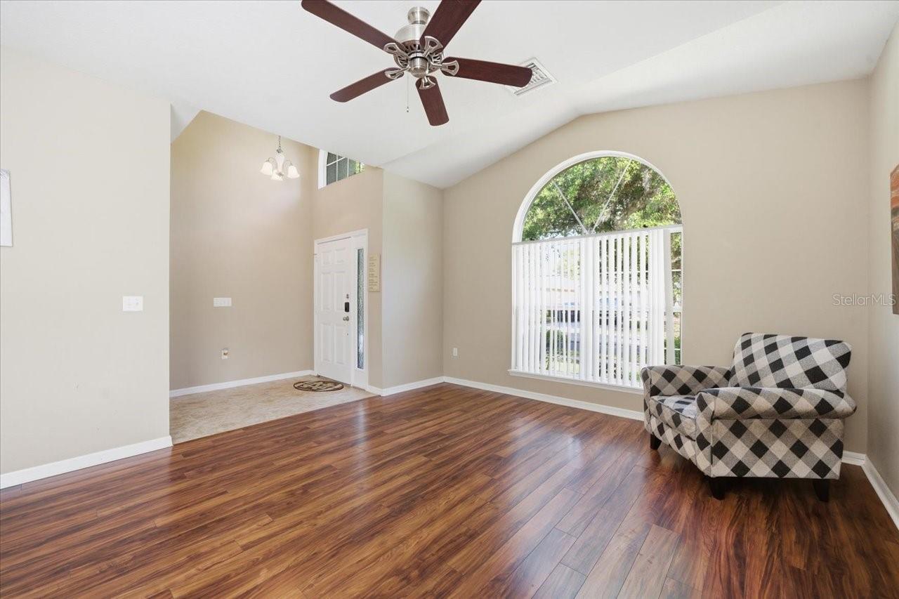 Image 6 of 49 For 11844 Colony Lakes Boulevard