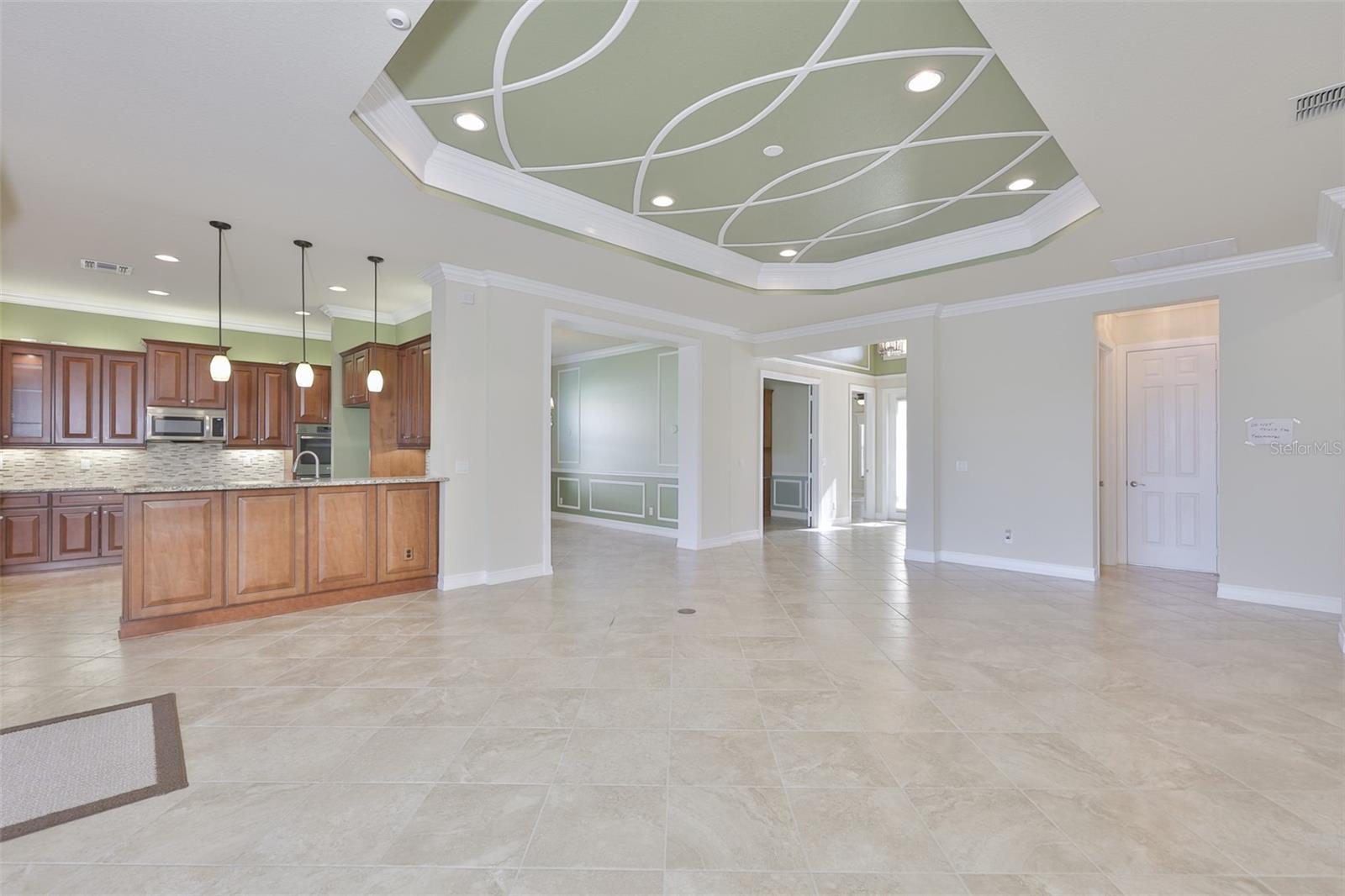 Listing photo id 8 for 5073 Stone Harbor Cir