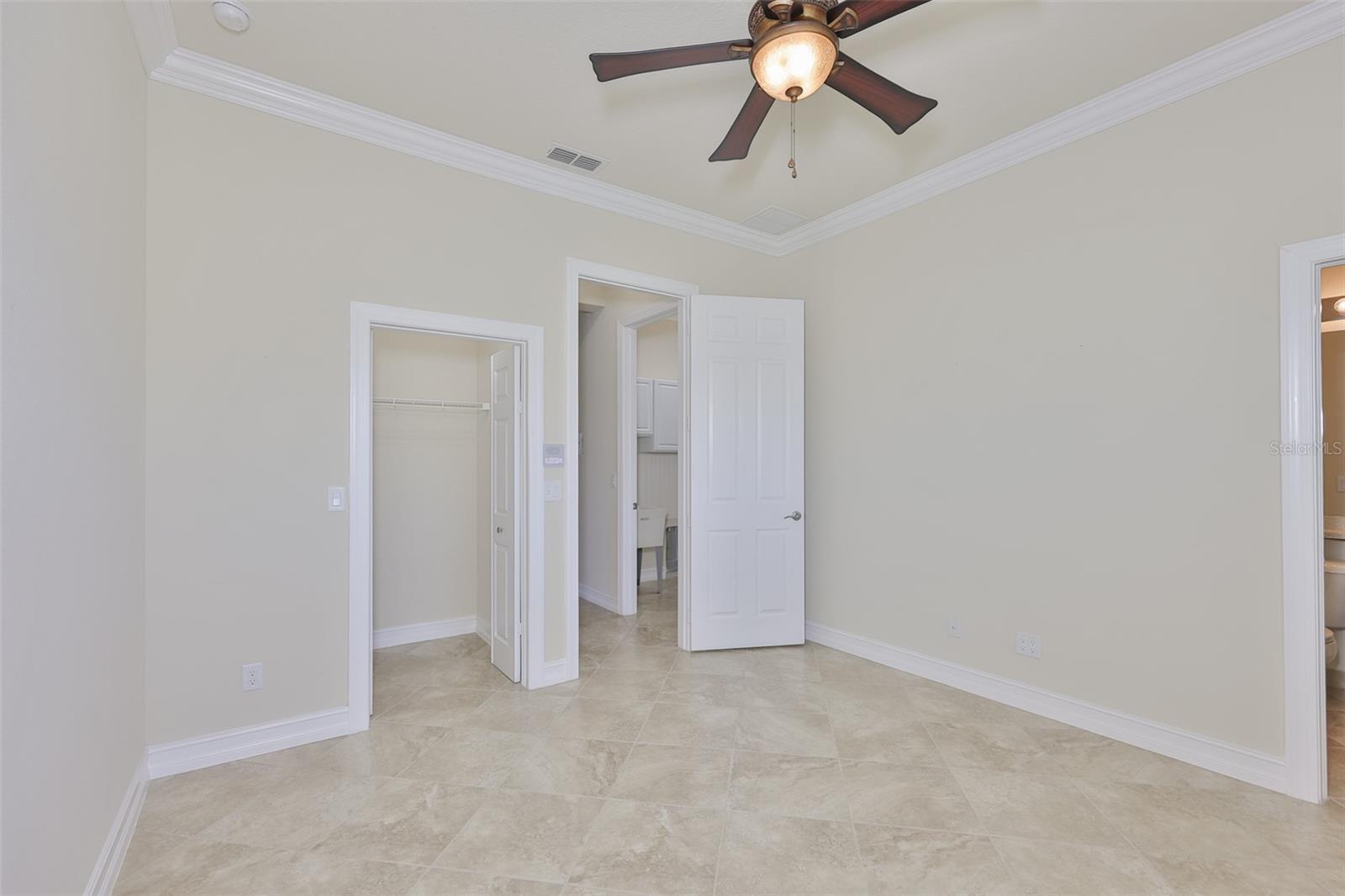 Listing photo id 44 for 5073 Stone Harbor Cir