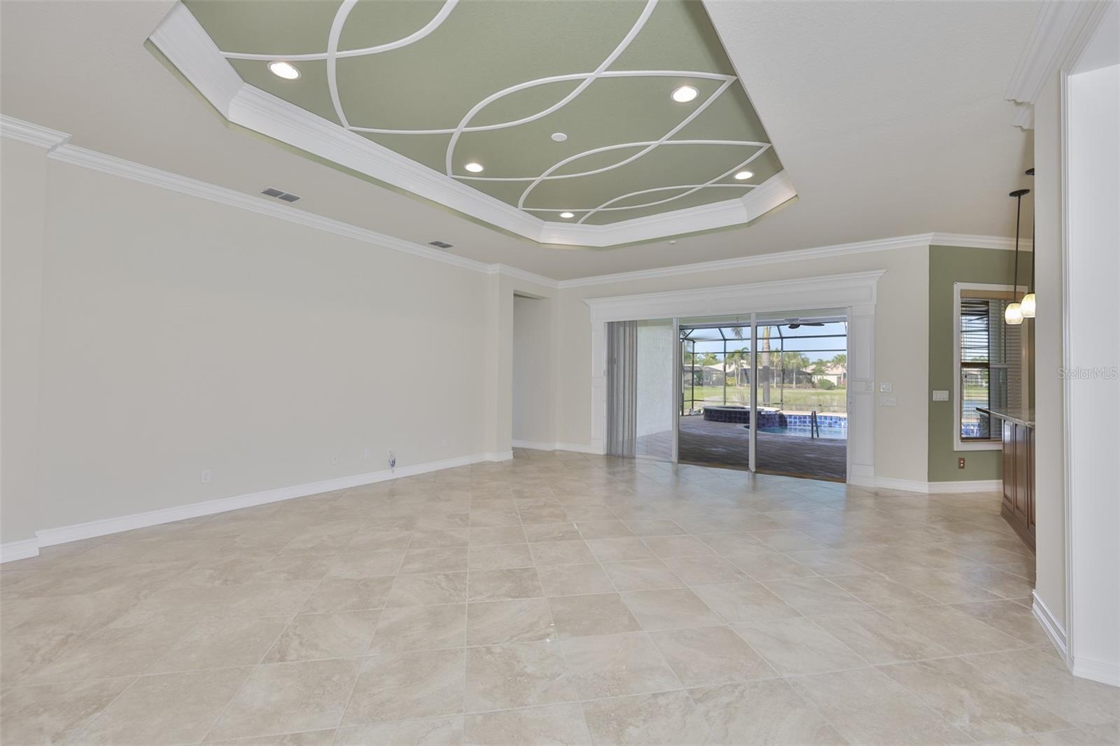 Listing photo id 6 for 5073 Stone Harbor Cir