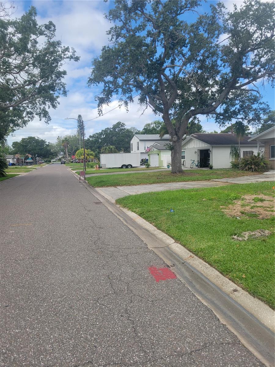 Image 6 of 7 For 1834 New Hampshire Avenue Ne