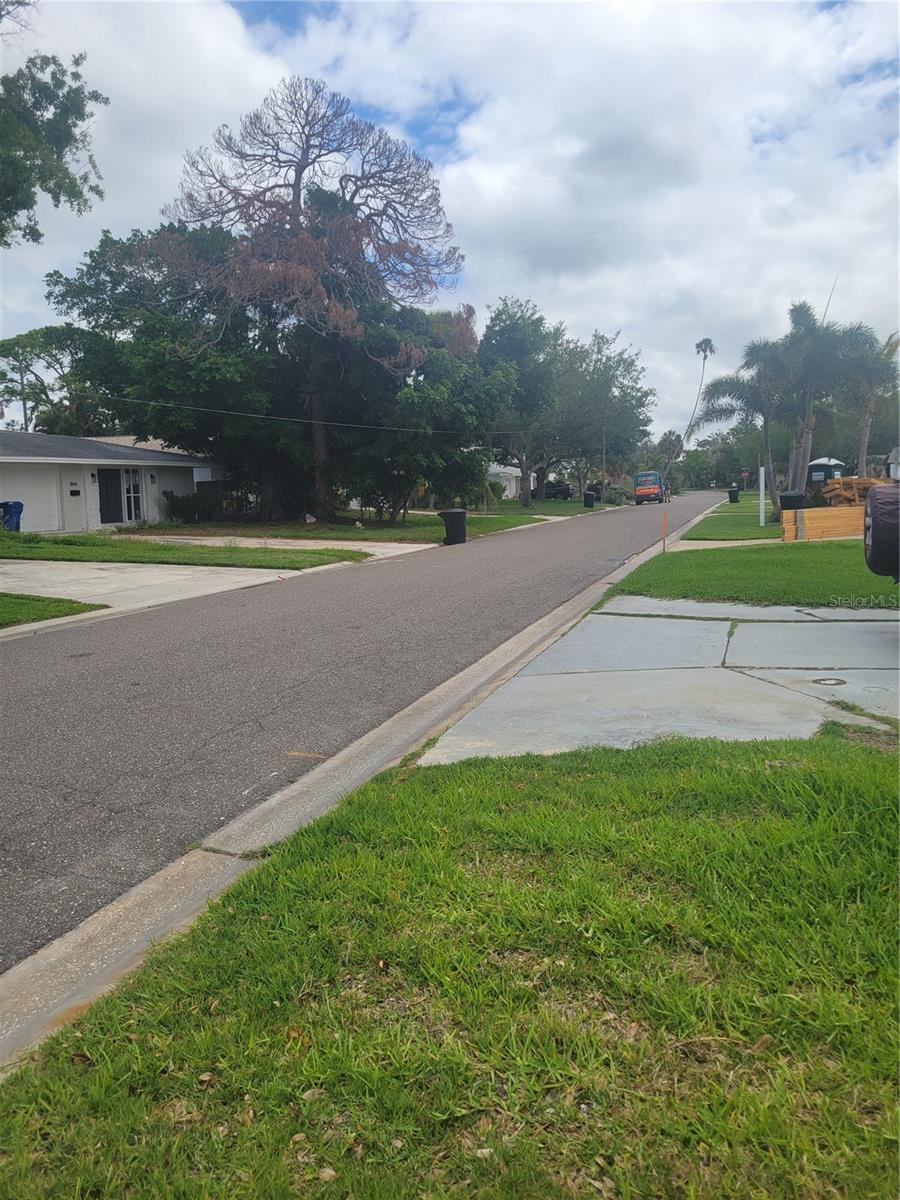 Image 7 of 7 For 1834 New Hampshire Avenue Ne