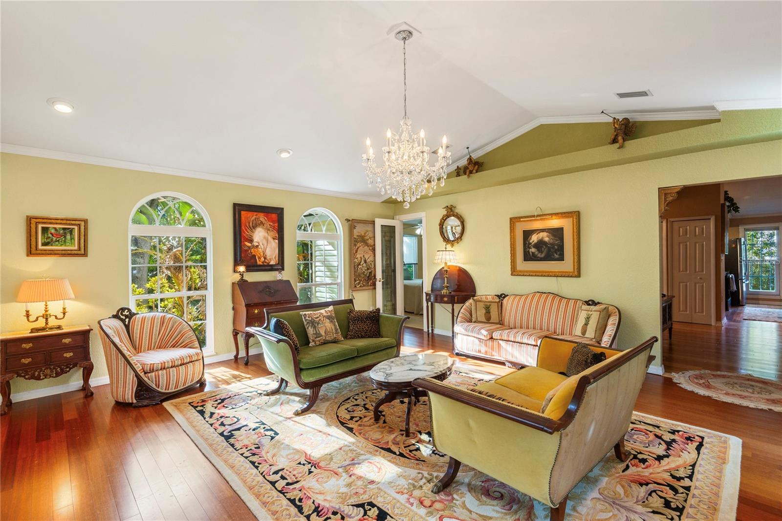 Image 13 of 31 For 420 Hanby Street