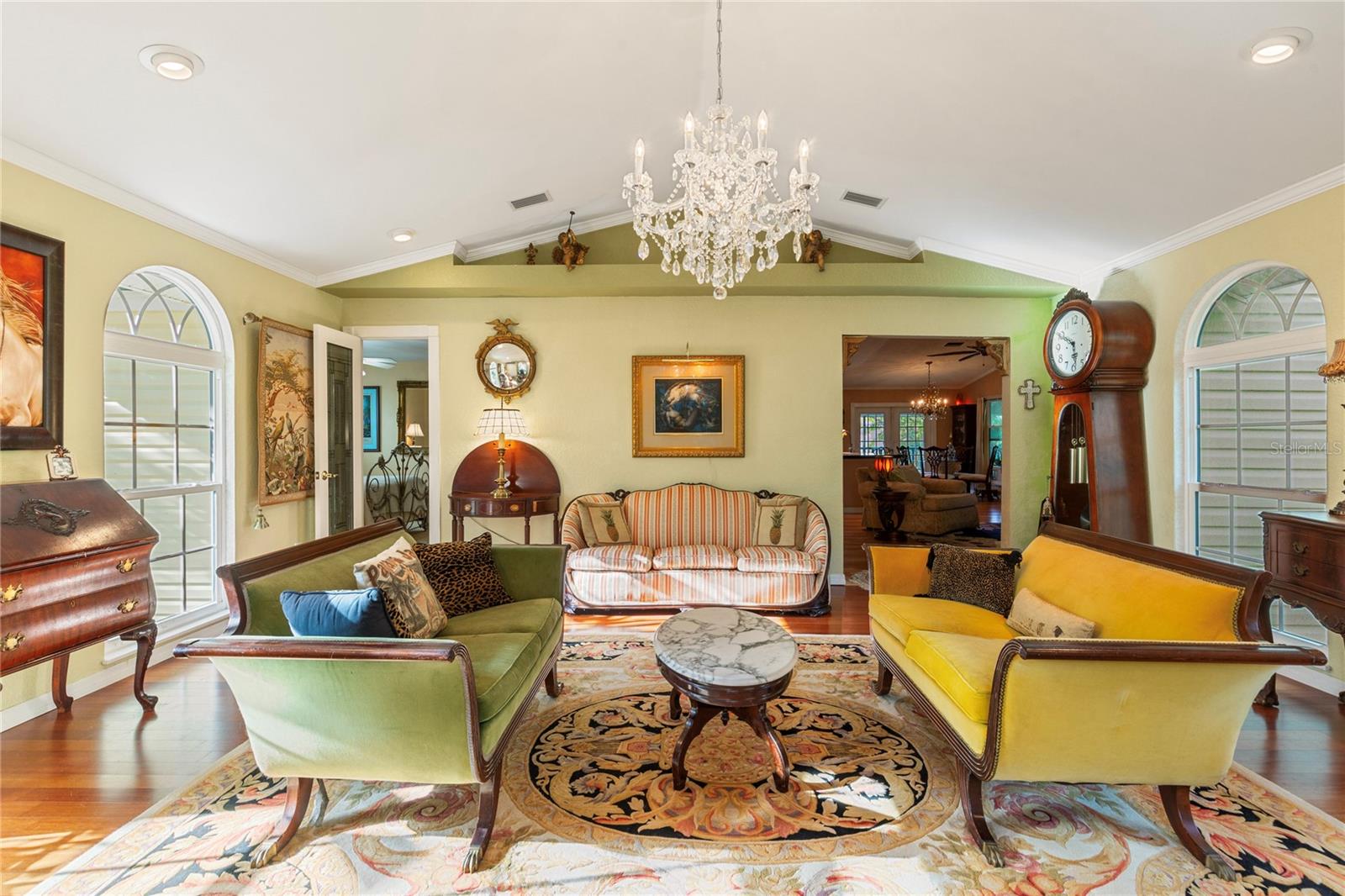 Image 14 of 31 For 420 Hanby Street