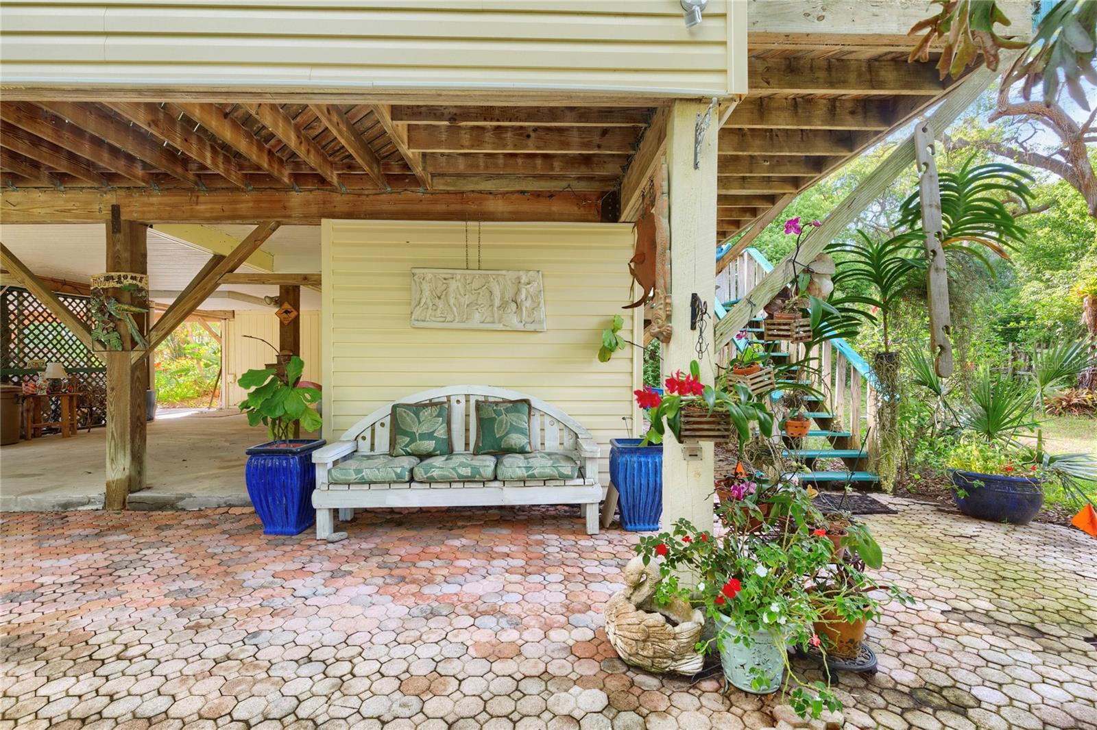 Image 25 of 31 For 420 Hanby Street