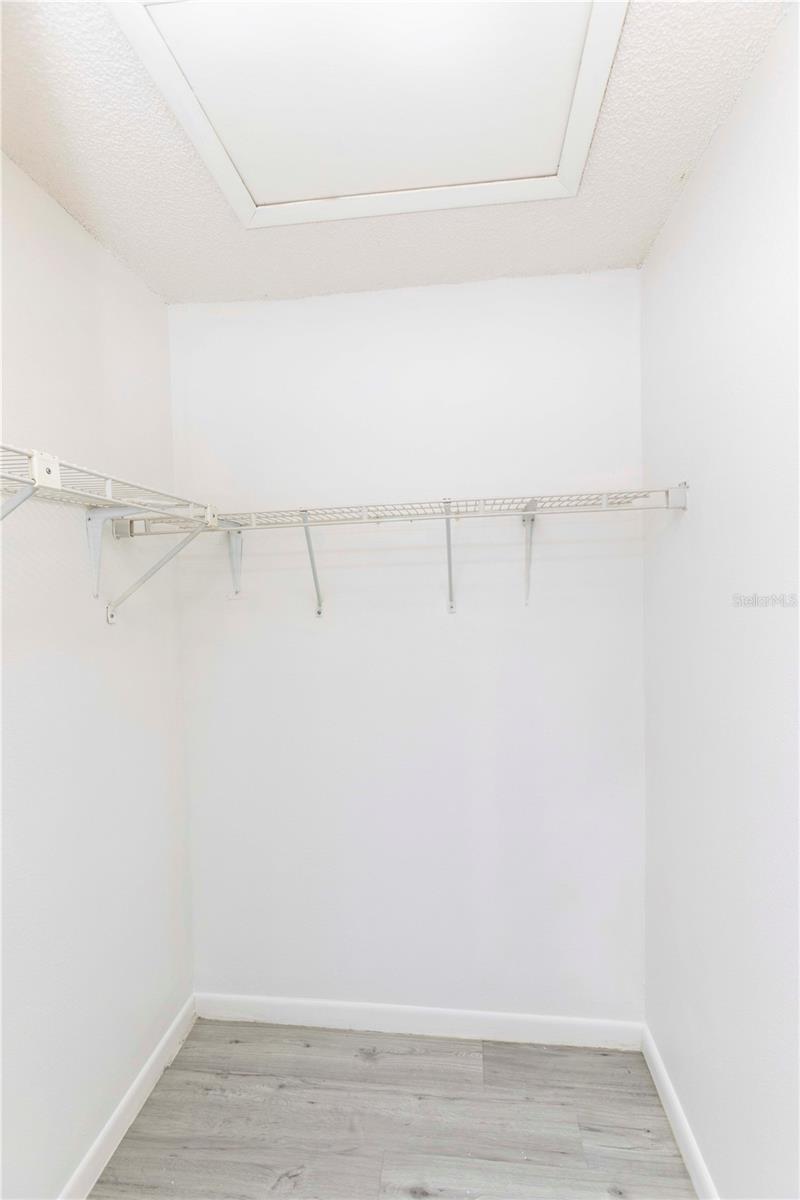 Image 17 of 24 For 11736 Rolling Pine Lane