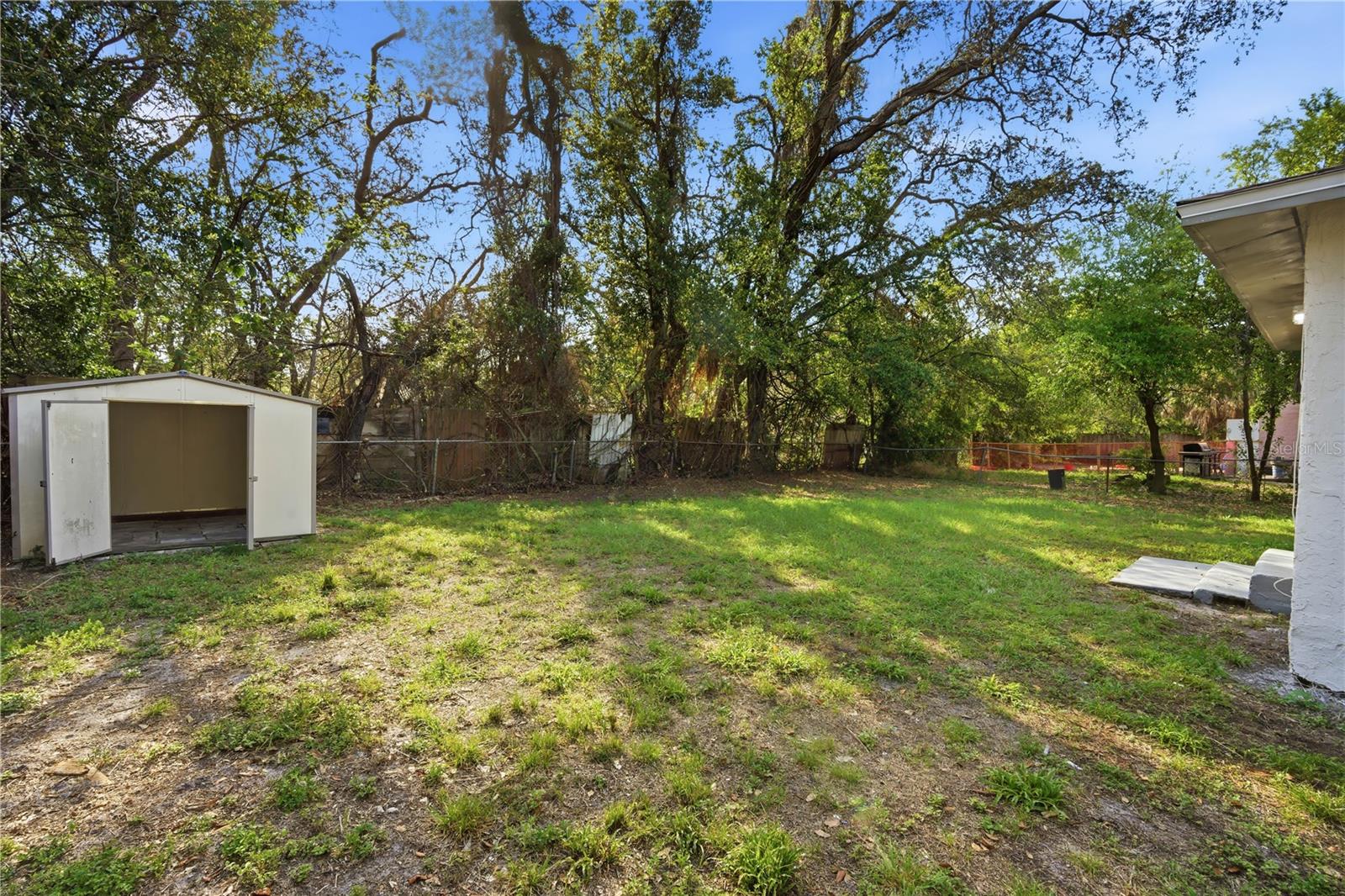 Image 18 of 23 For 10019 Jasmine Avenue