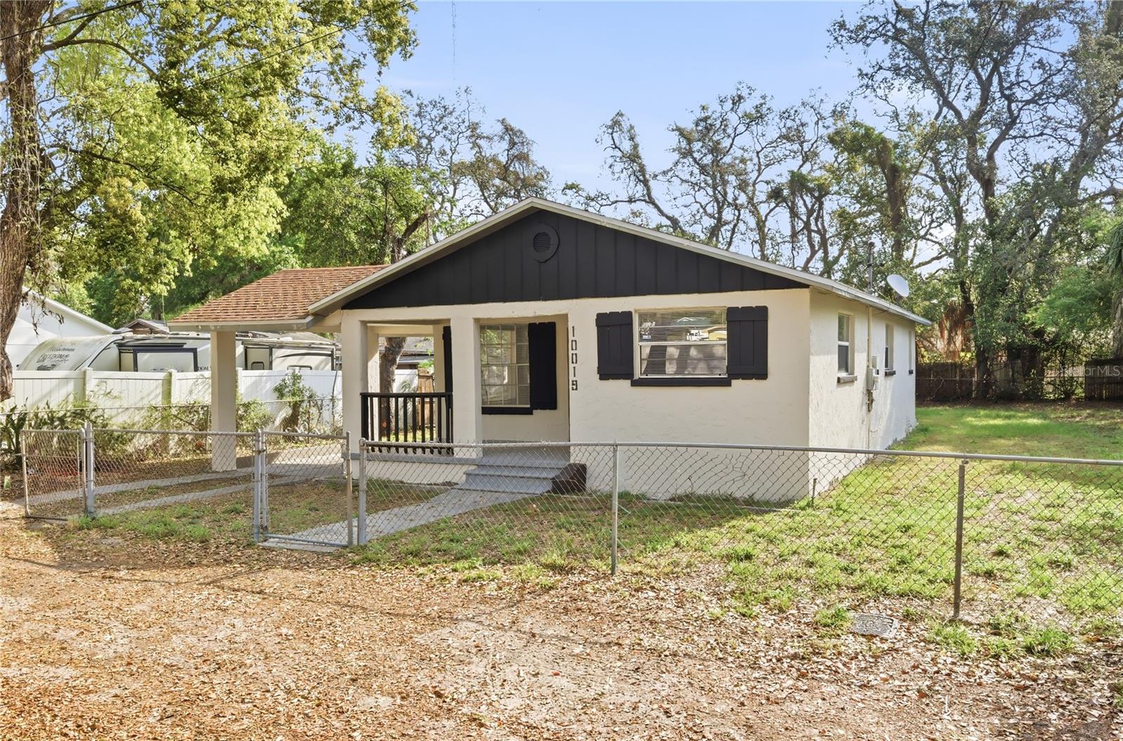 Image 3 of 23 For 10019 Jasmine Avenue