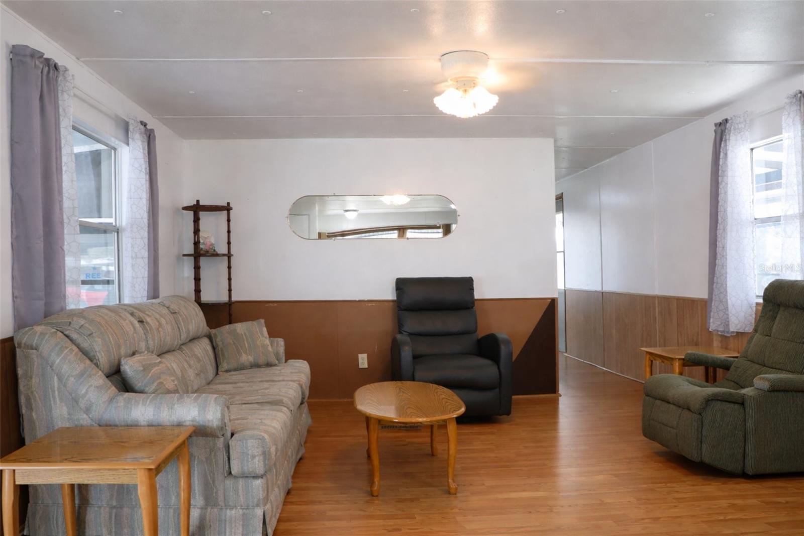 Image 4 of 12 For 5318 Astrid Drive