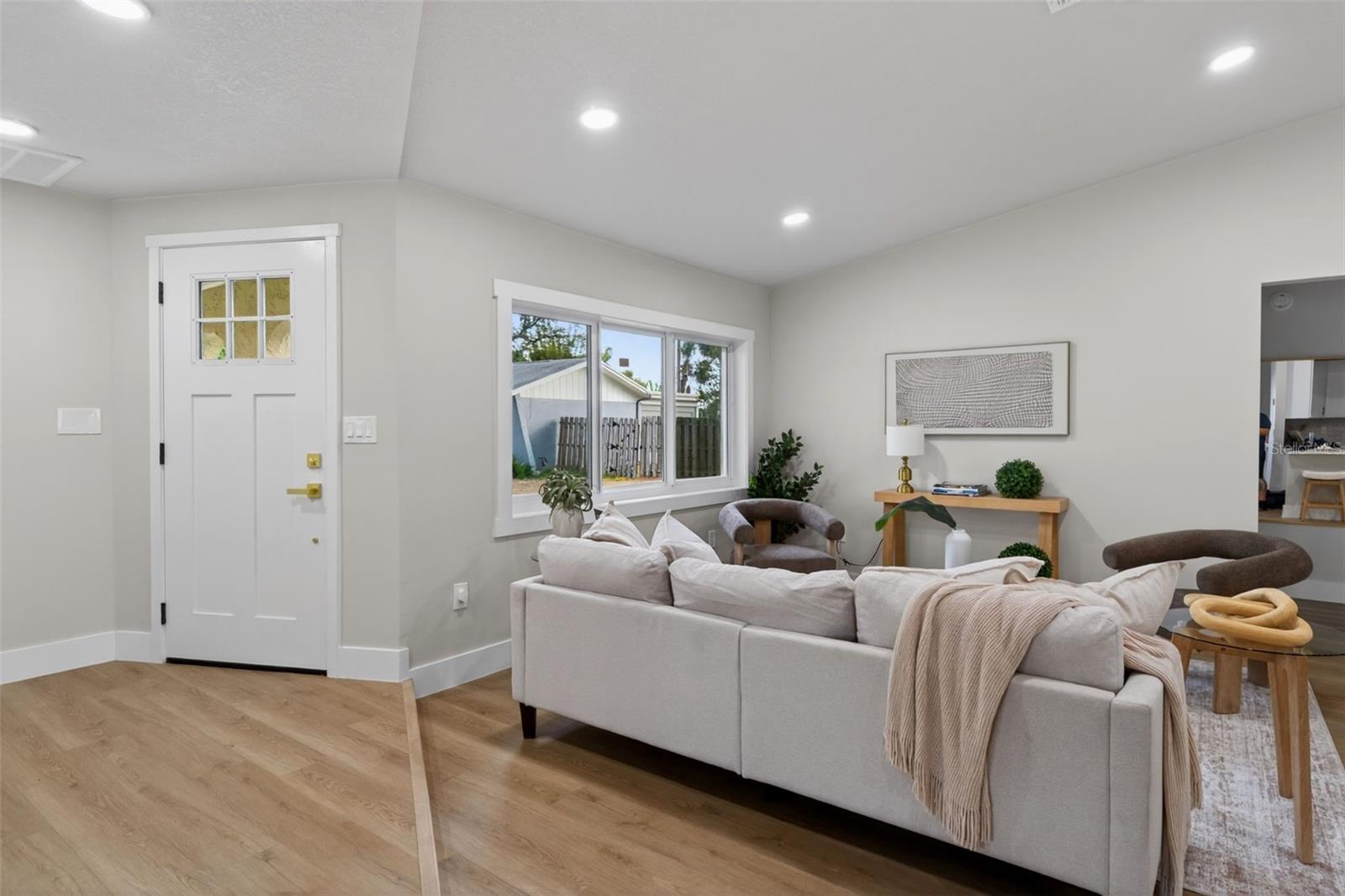 Image 16 of 83 For 7833 Bristol Court