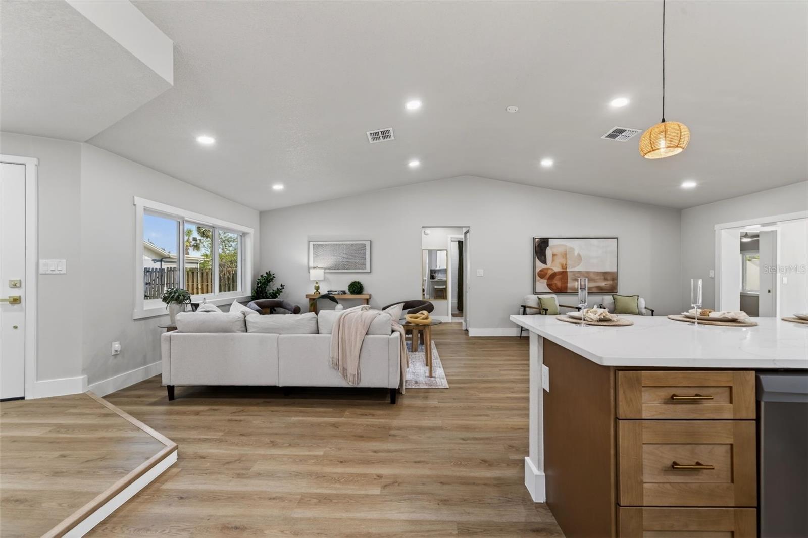 Image 17 of 83 For 7833 Bristol Court