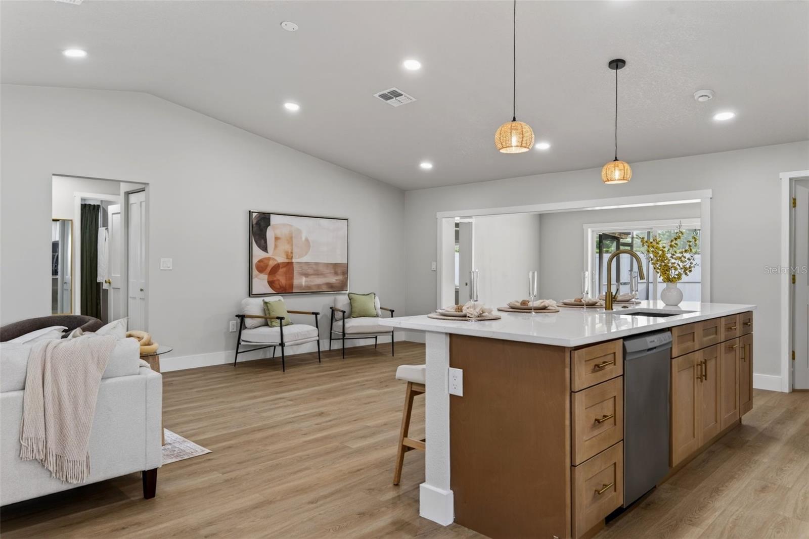 Image 18 of 83 For 7833 Bristol Court