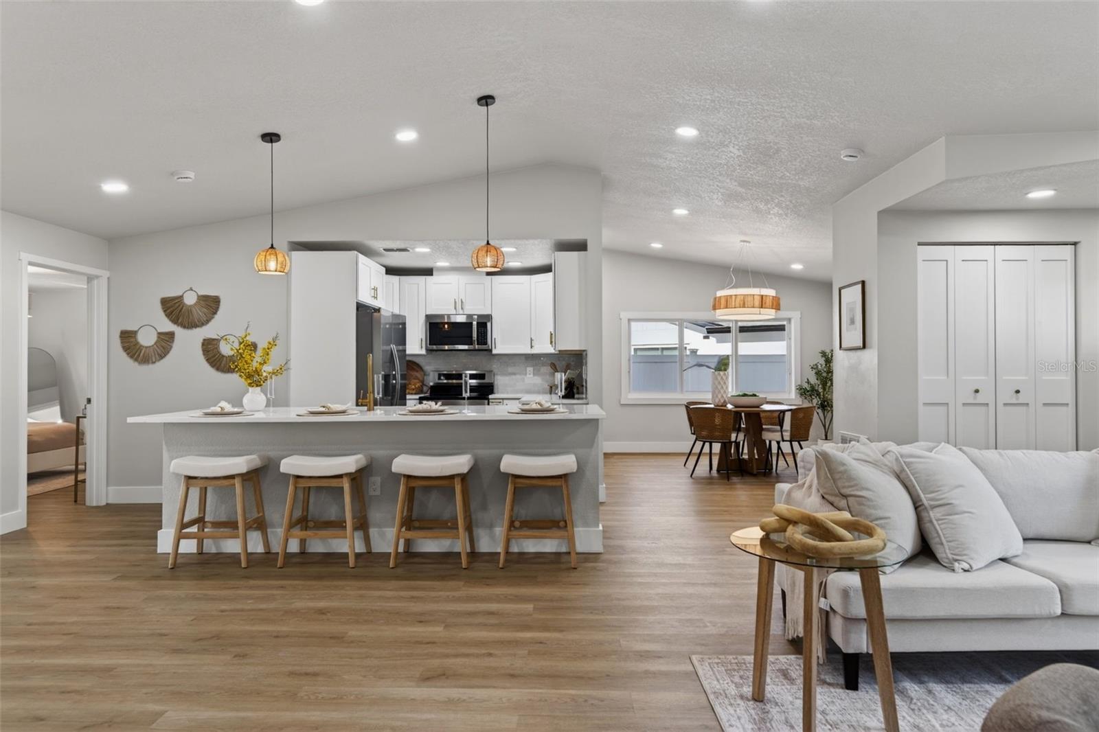 Image 22 of 83 For 7833 Bristol Court