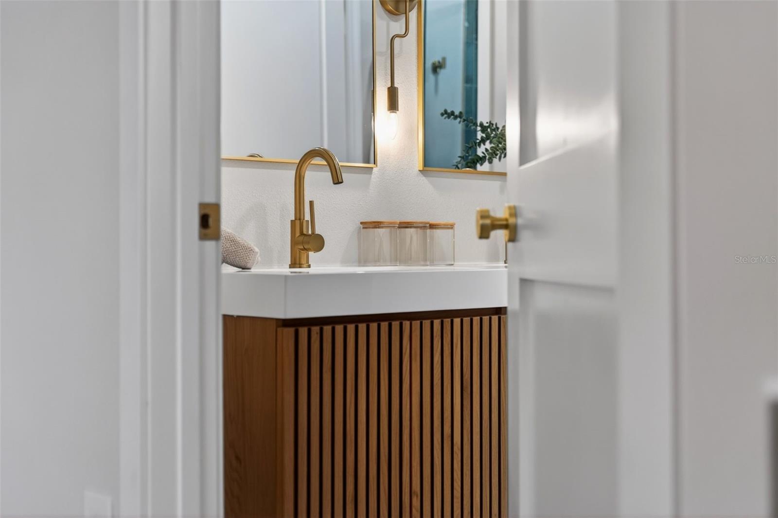 Image 42 of 83 For 7833 Bristol Court