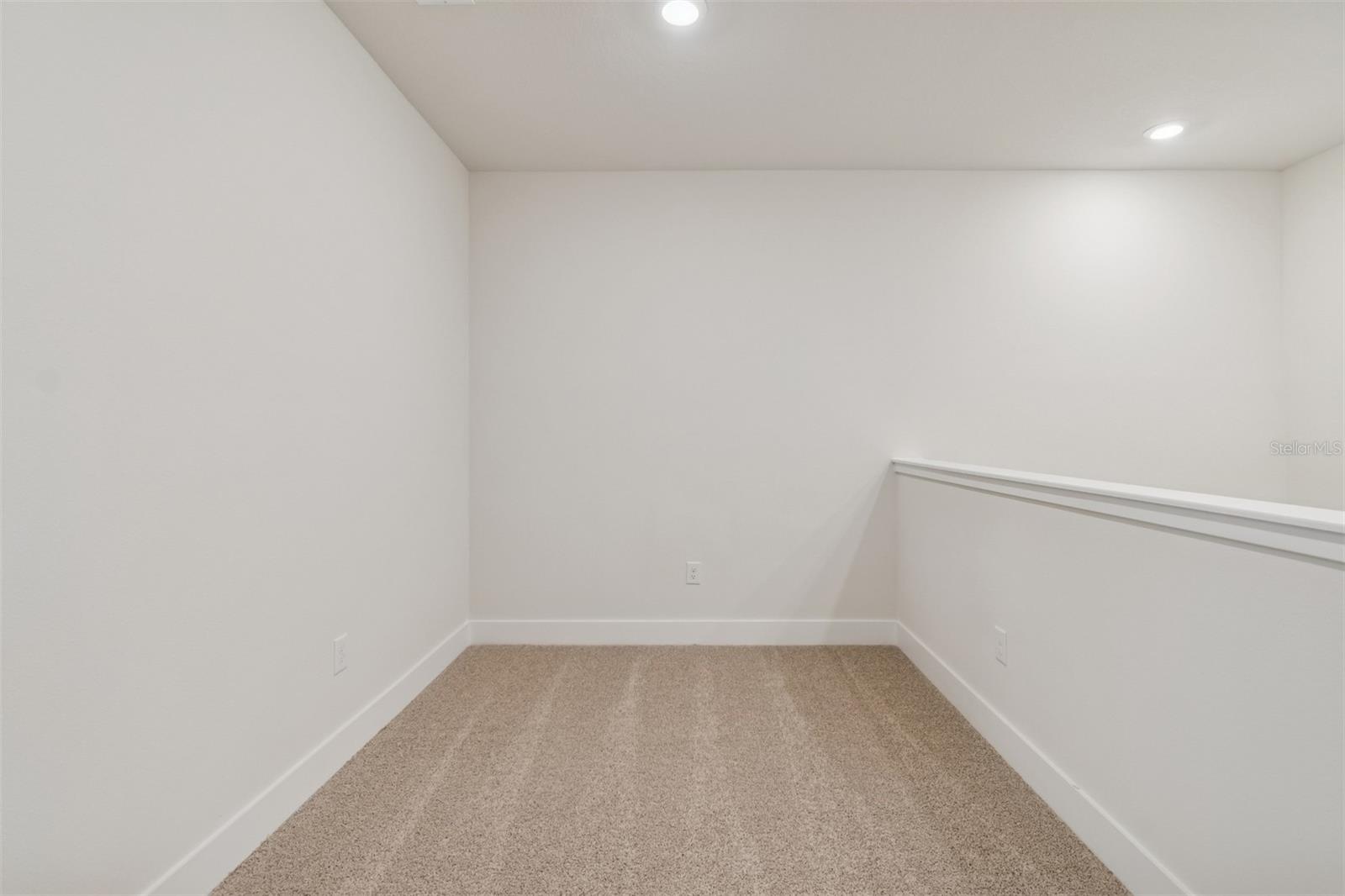 Image 14 of 39 For 10720 Oak Bend Drive