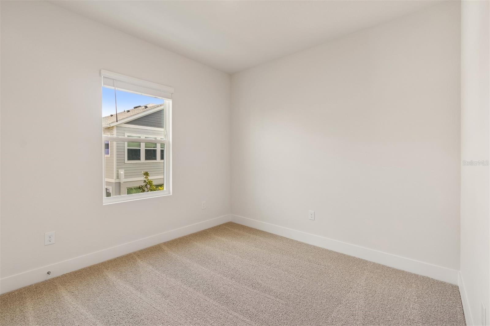 Image 25 of 39 For 10720 Oak Bend Drive