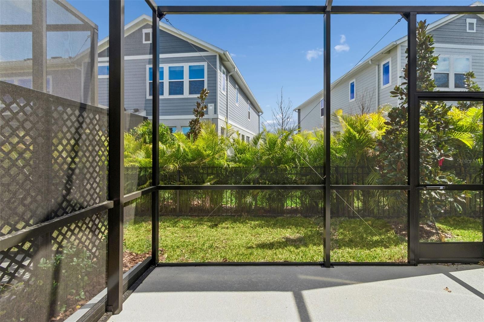 Image 32 of 39 For 10720 Oak Bend Drive