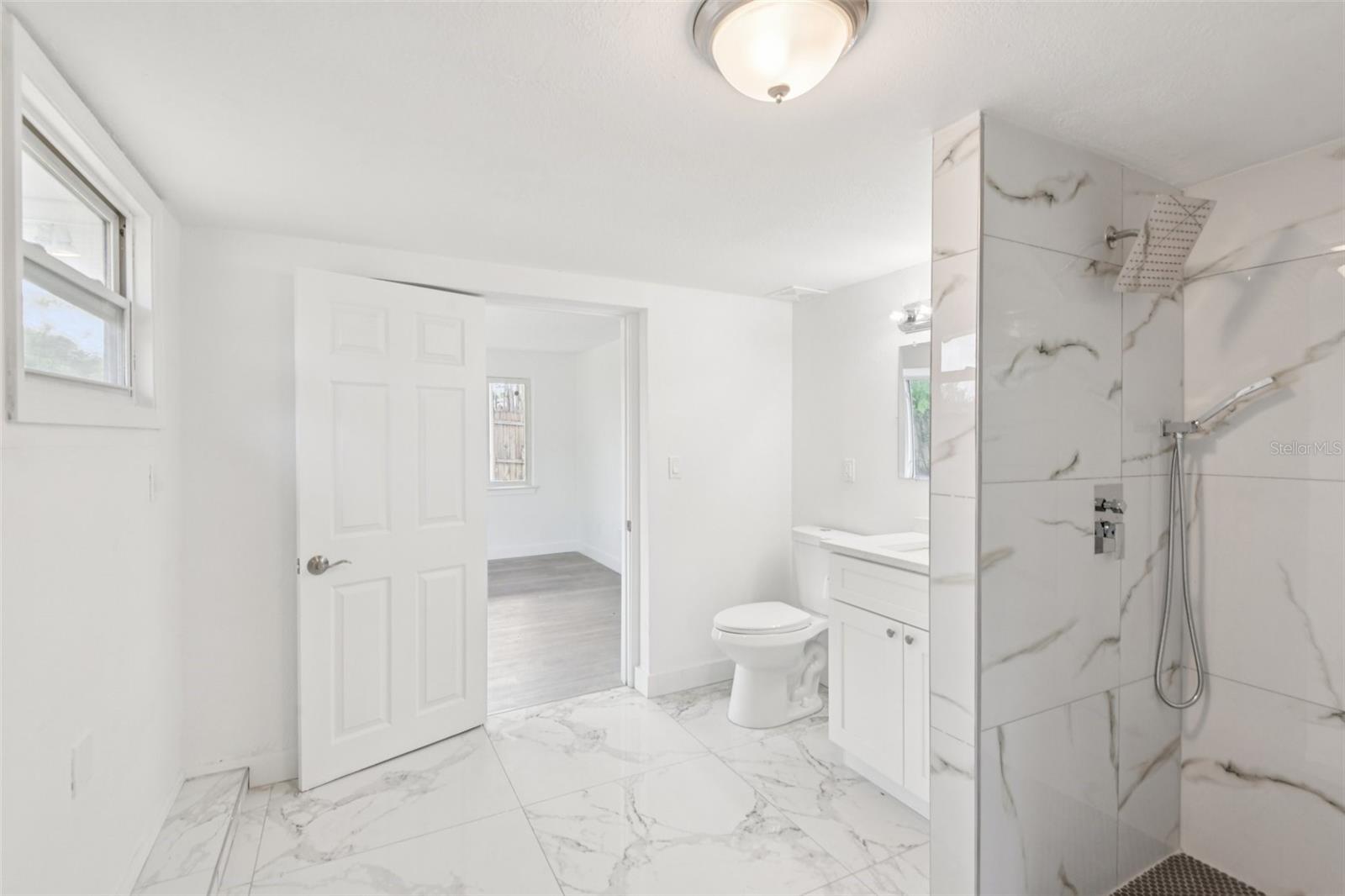 Image 11 of 20 For 4711 Beacon Hill Drive