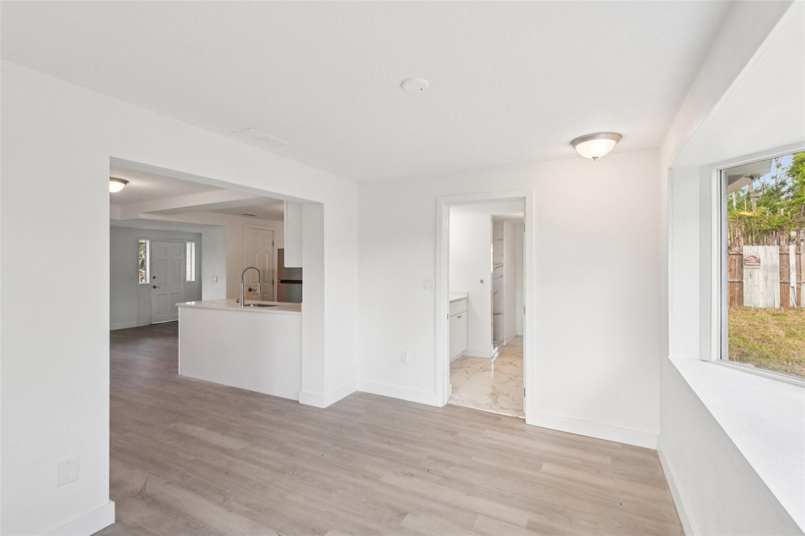 Image 9 of 20 For 4711 Beacon Hill Drive