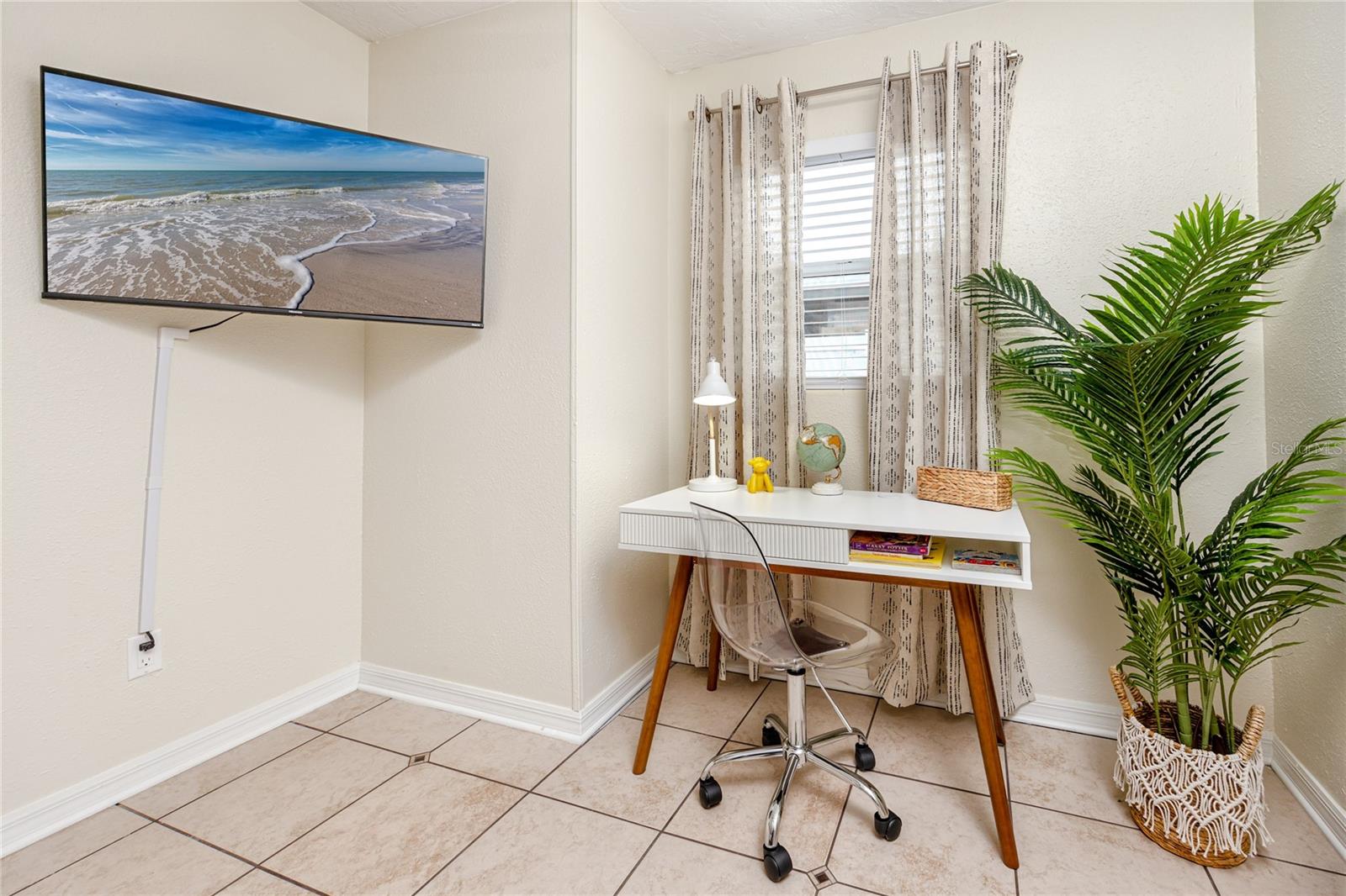 Image 21 of 36 For 11254 116th Street