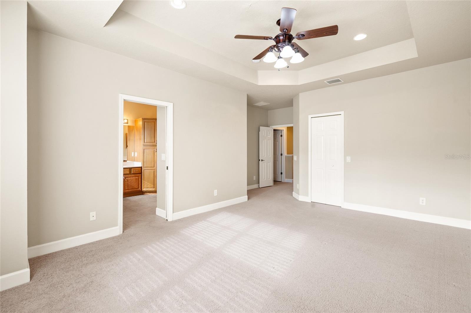 Image 21 of 52 For 14543 Mirabelle Vista Circle