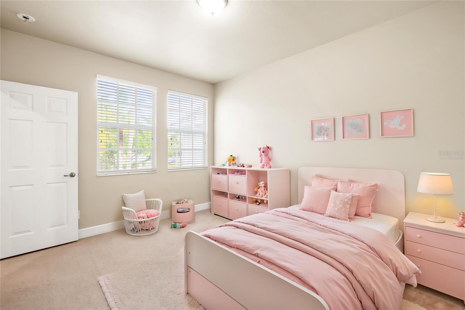 Image 33 of 52 For 14543 Mirabelle Vista Circle