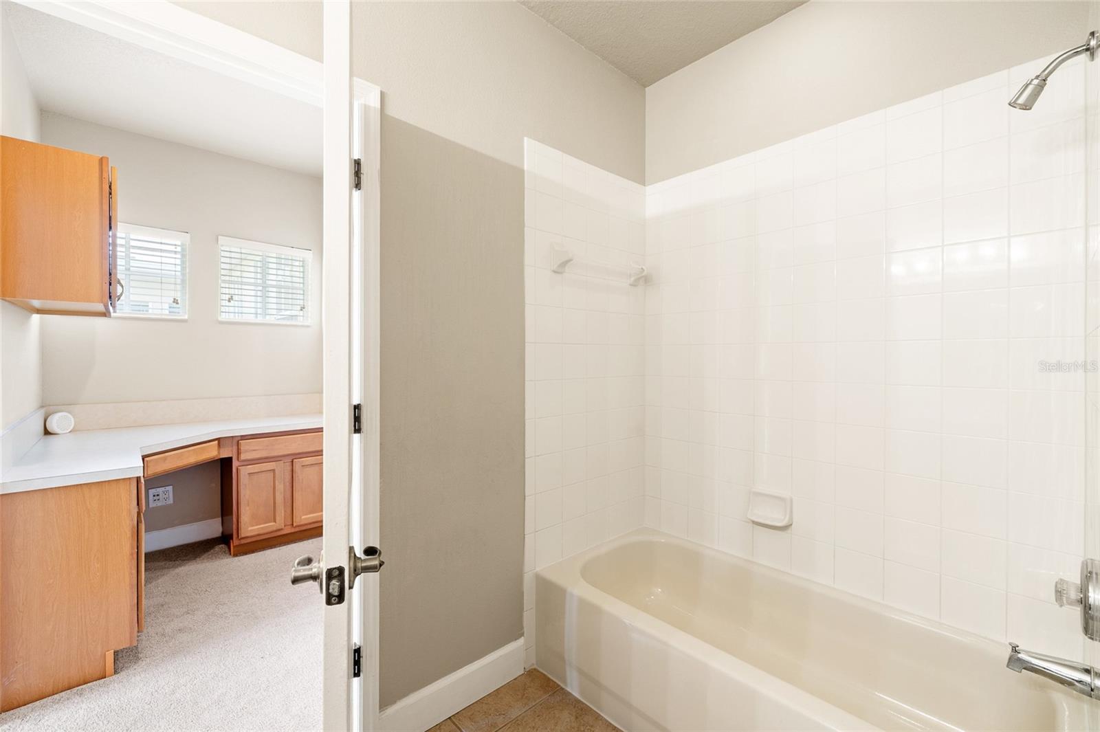 Image 39 of 52 For 14543 Mirabelle Vista Circle