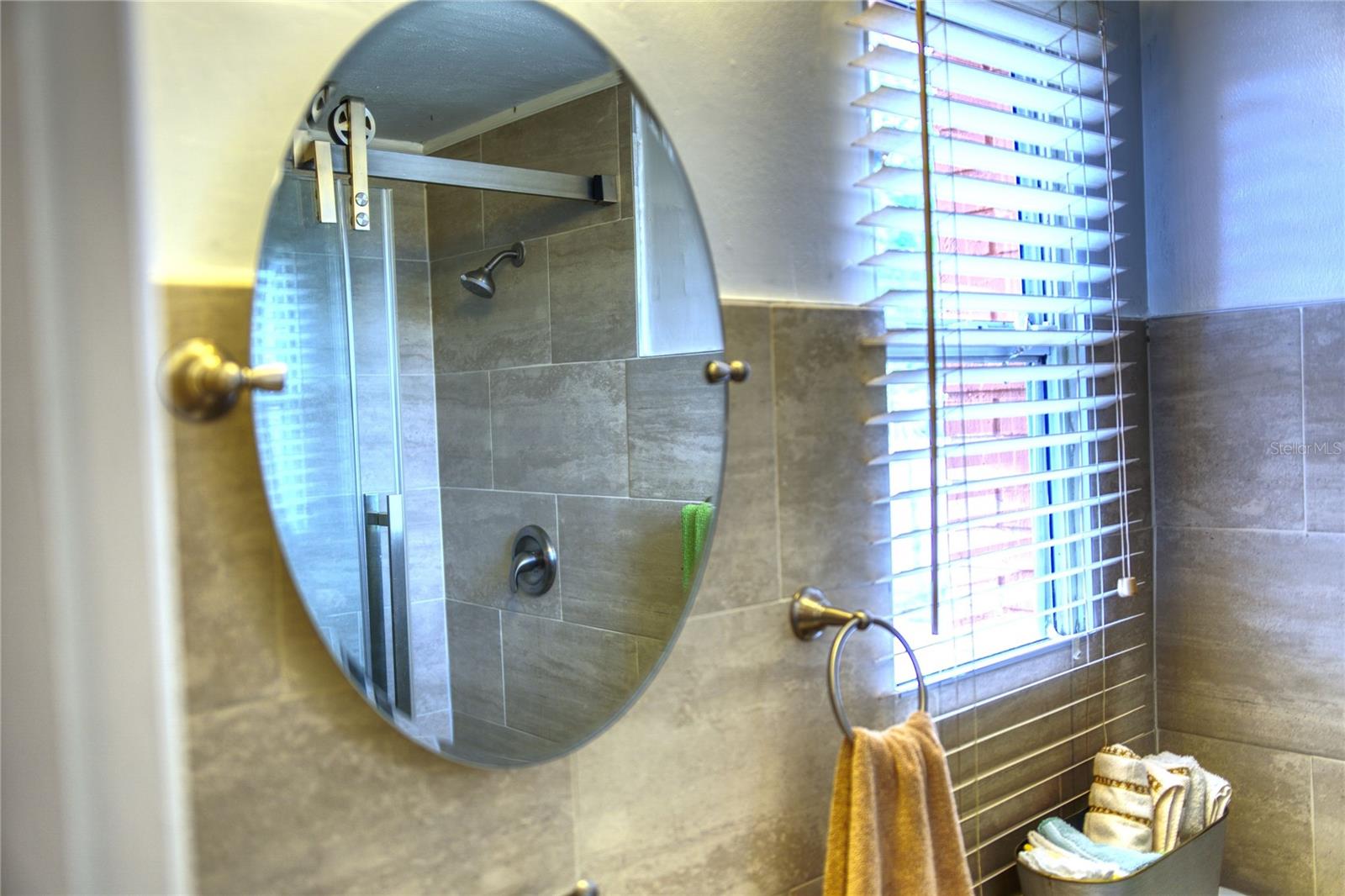 Listing photo id 15 for 4530 Idlewild Avenue