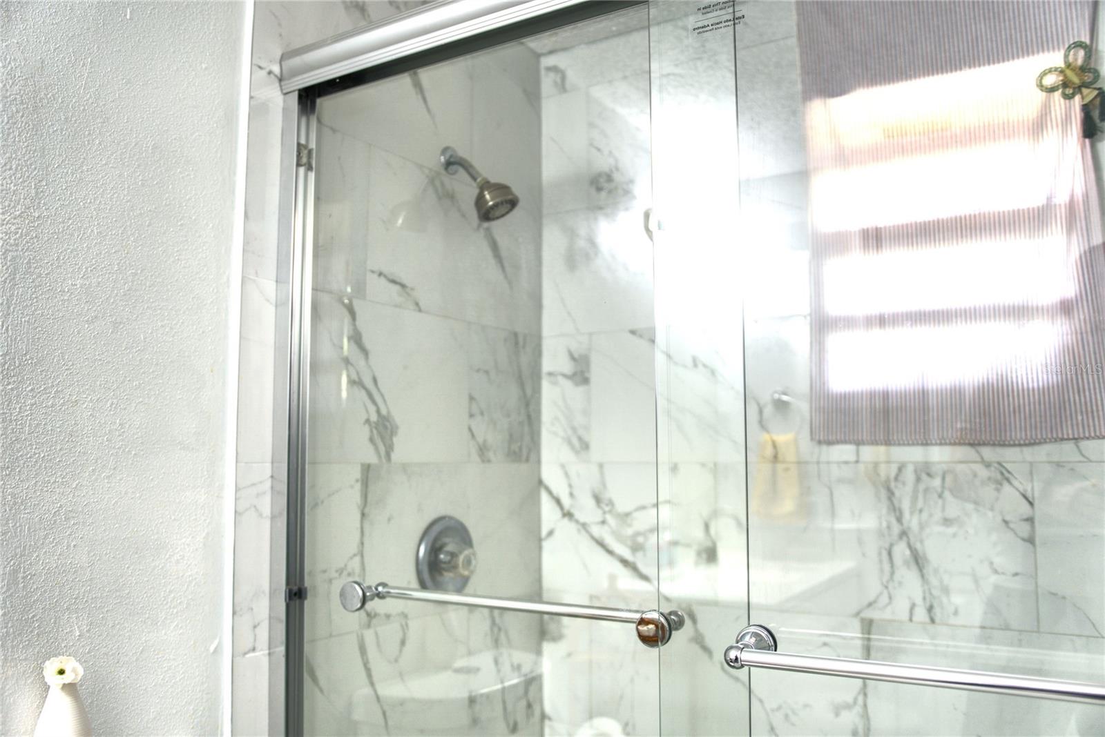 Listing photo id 18 for 4530 Idlewild Avenue