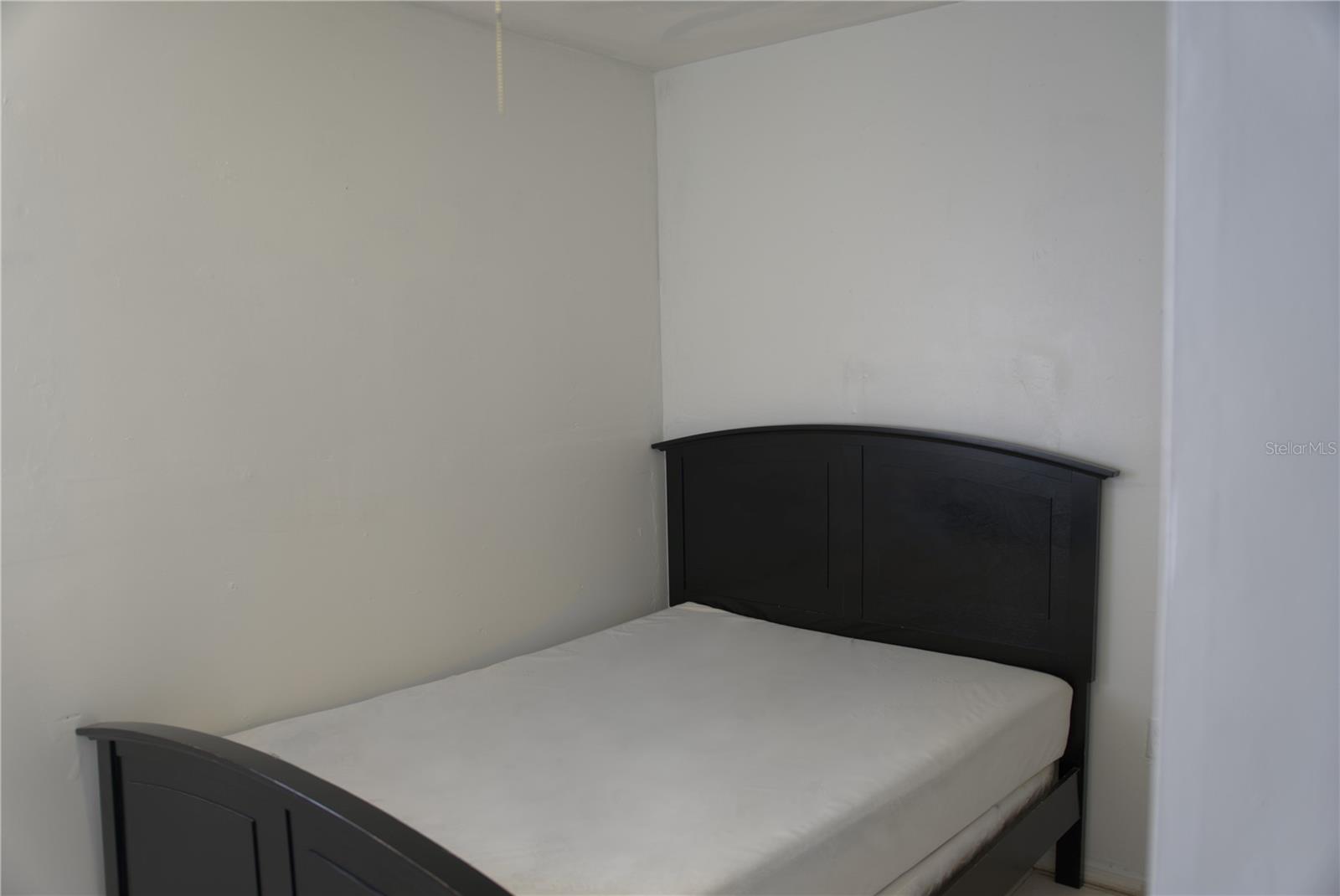 Listing photo id 29 for 4530 Idlewild Avenue