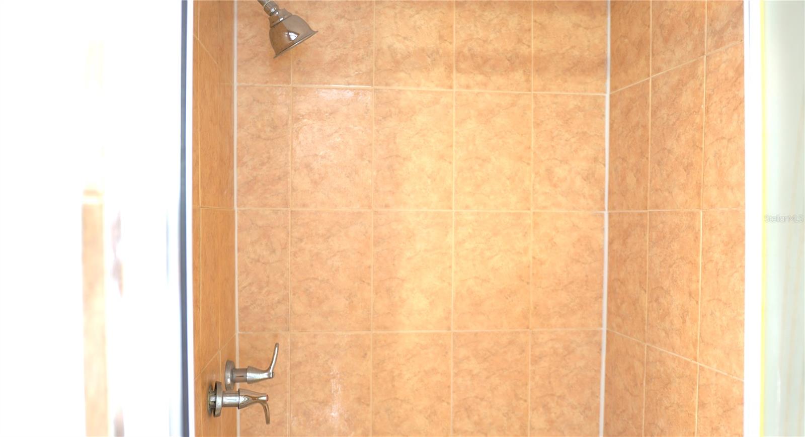 Listing photo id 37 for 4530 Idlewild Avenue