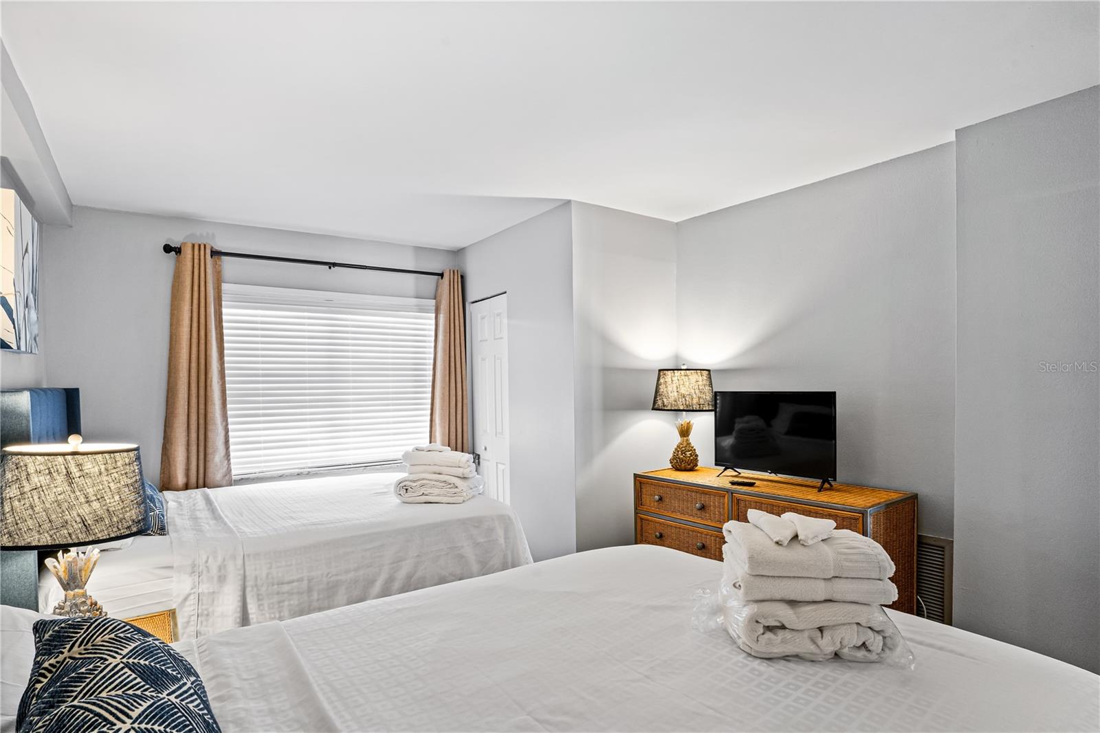 Listing photo id 19 for 20000 Gulf Boulevard 305