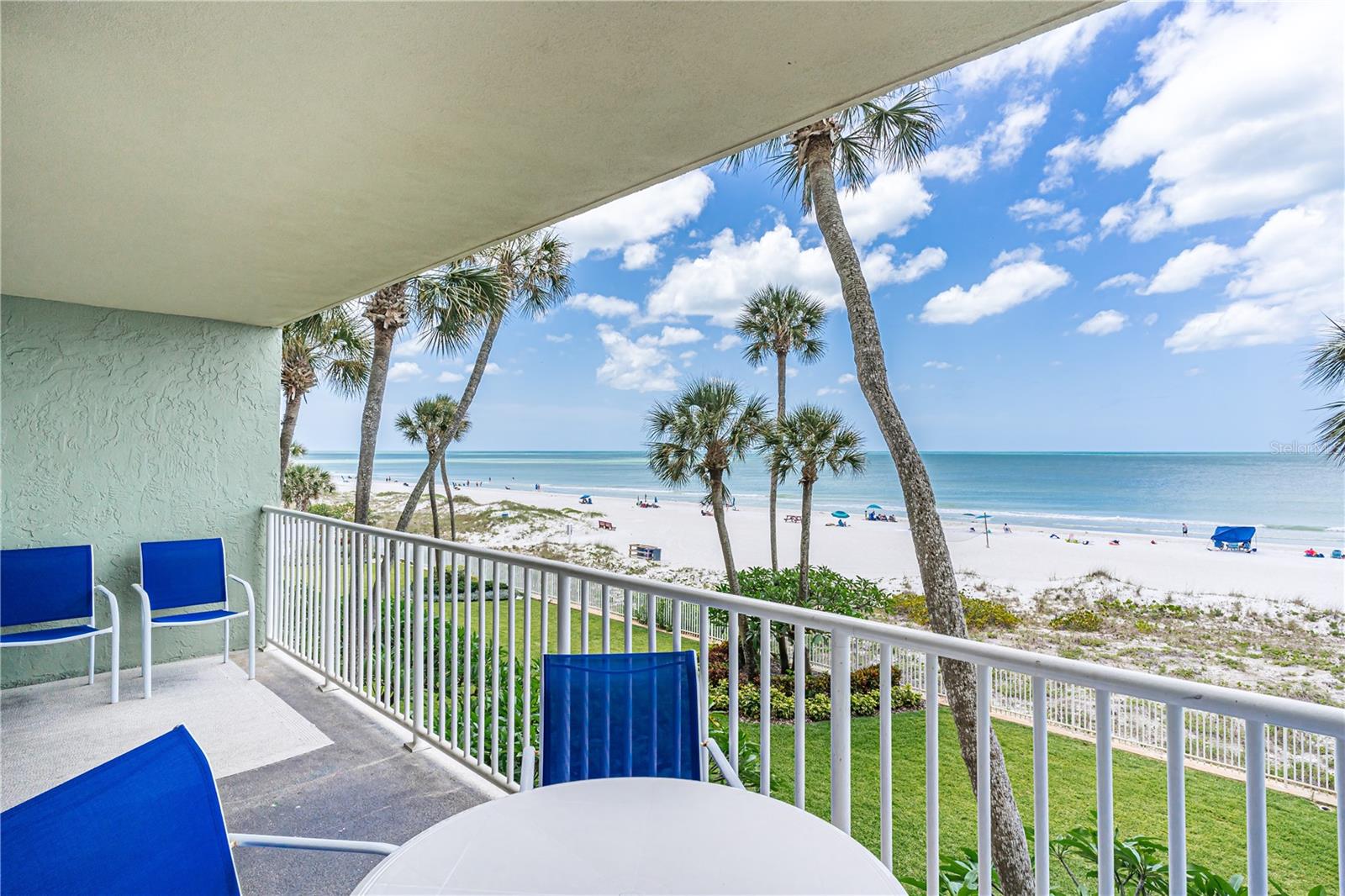 Listing photo id 31 for 20000 Gulf Boulevard 305