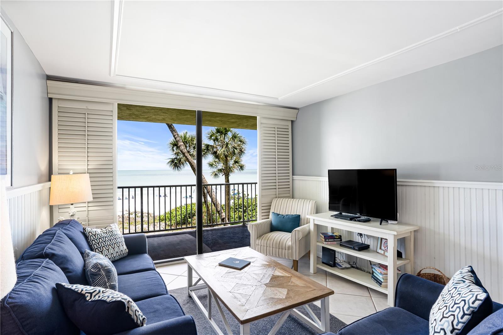 Listing photo id 2 for 20000 Gulf Boulevard 305