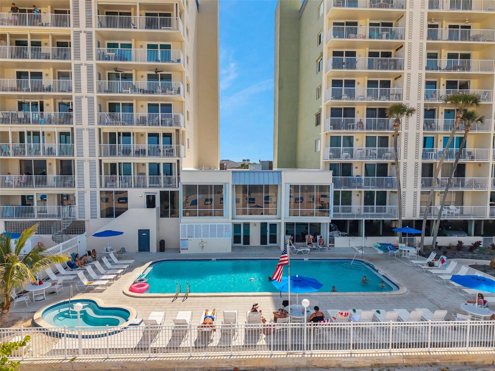 Listing photo id 39 for 20000 Gulf Boulevard 305