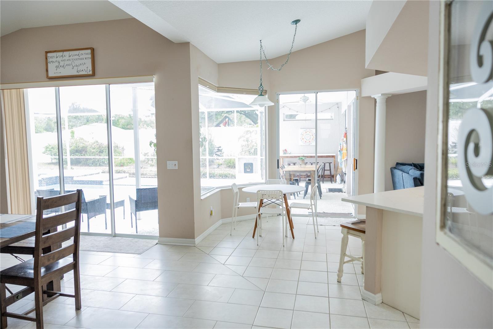 Image 10 of 59 For 6305 Queensway Drive