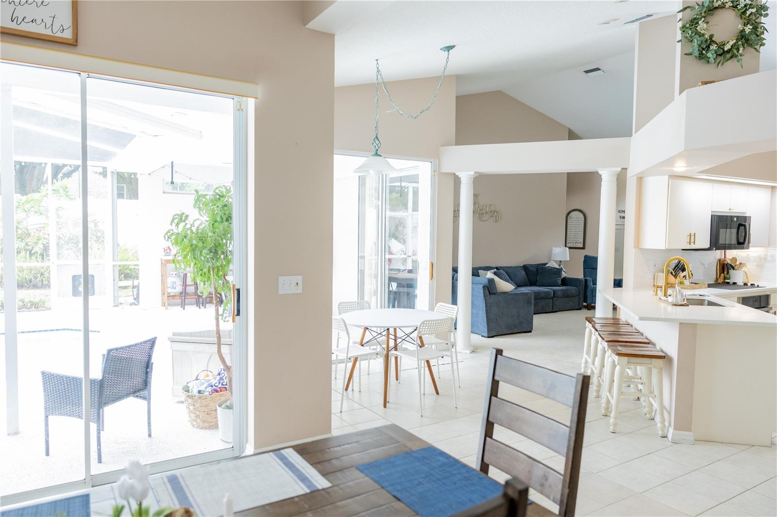 Image 14 of 59 For 6305 Queensway Drive