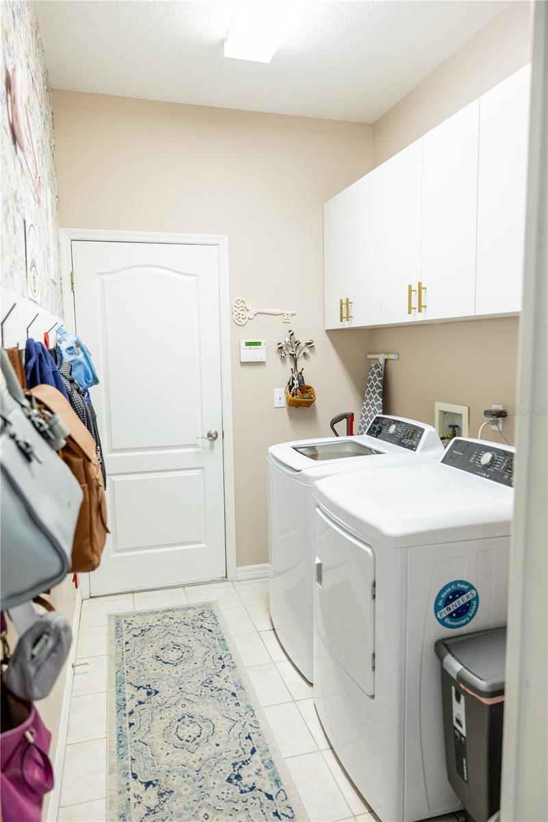 Image 20 of 59 For 6305 Queensway Drive