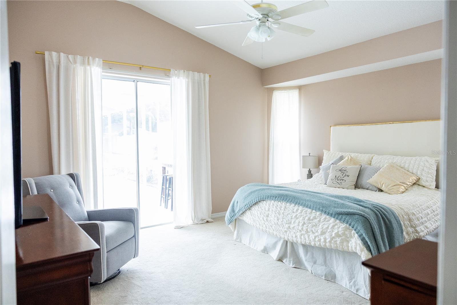 Image 37 of 59 For 6305 Queensway Drive