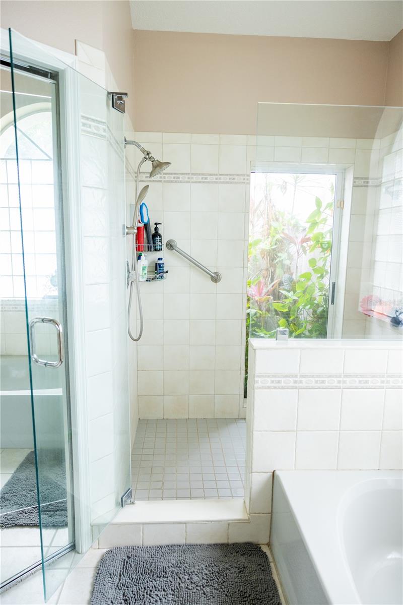 Image 42 of 59 For 6305 Queensway Drive