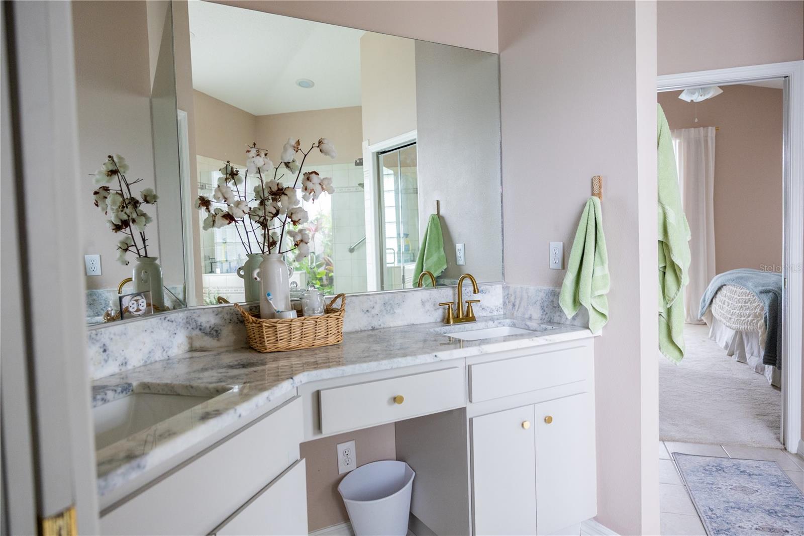 Image 45 of 59 For 6305 Queensway Drive