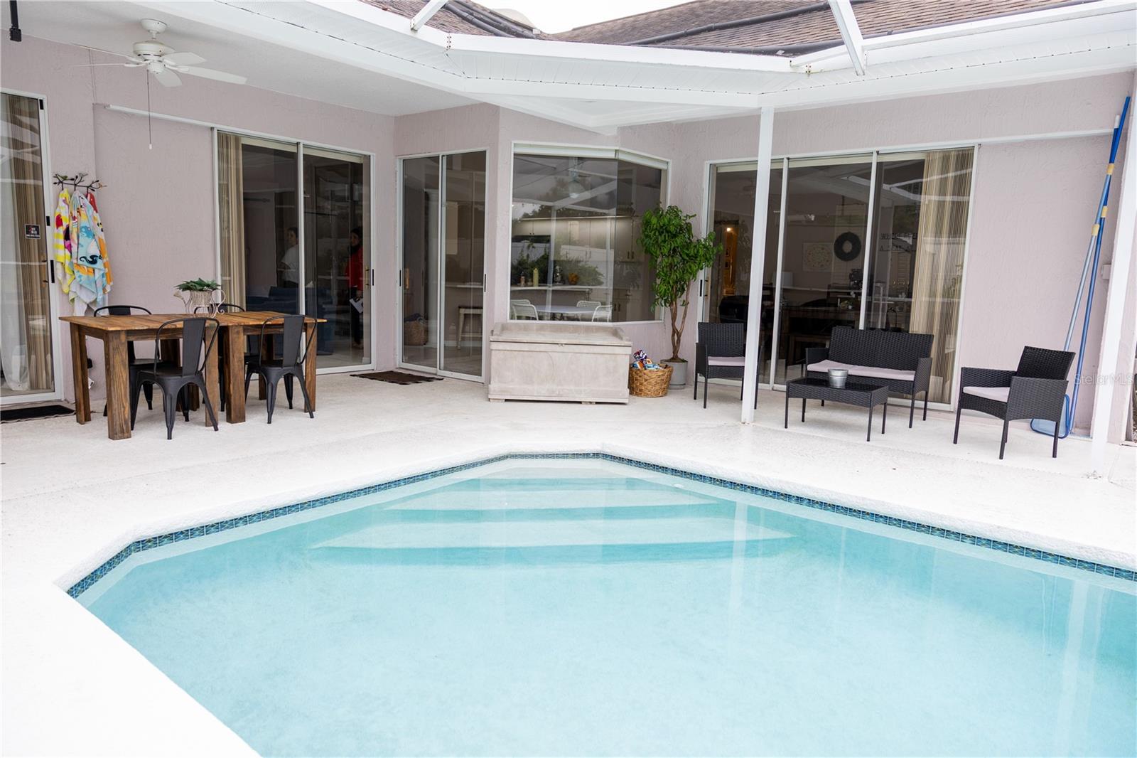 Image 51 of 59 For 6305 Queensway Drive