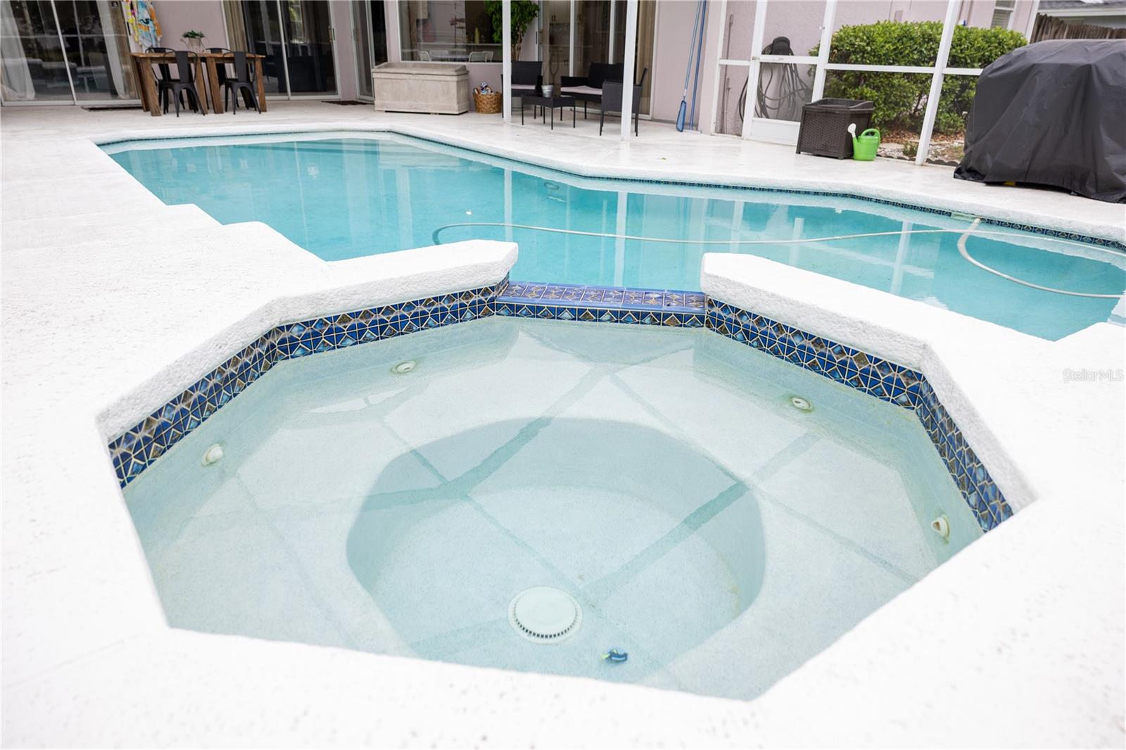 Image 54 of 59 For 6305 Queensway Drive