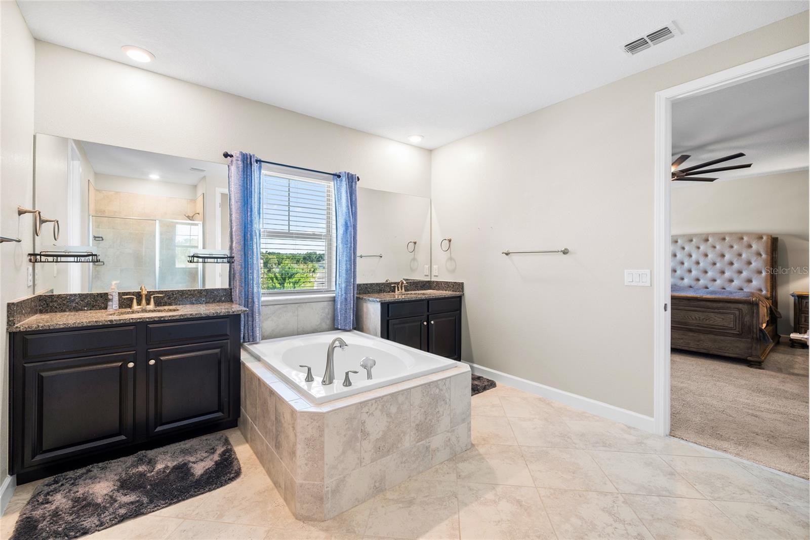 Image 32 of 56 For 13208 Satin Lily Drive